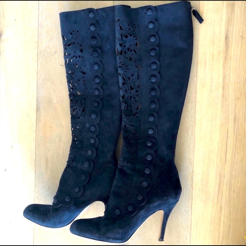 Classy authentic Valentino navy blue suede boots